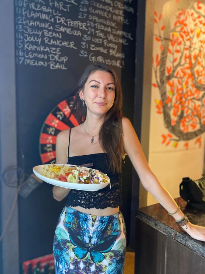 Red Door Hostel 안주나 외부 사진