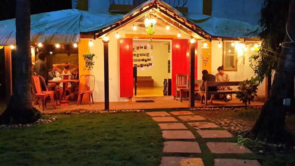 Red Door Hostel 안주나 외부 사진
