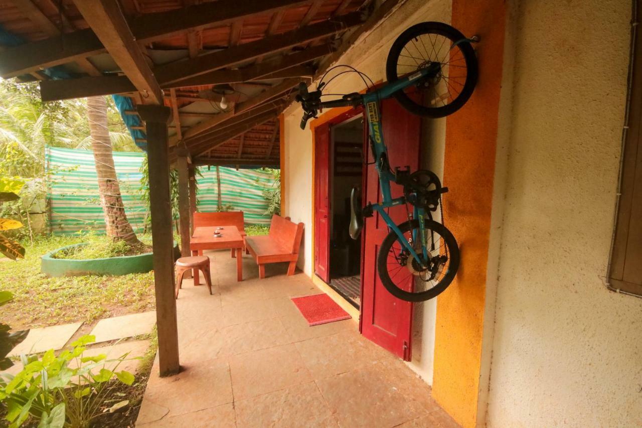 Red Door Hostel 안주나 외부 사진